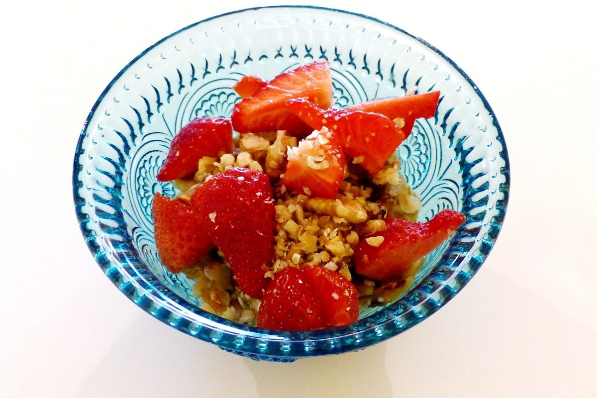 Mit Power den Tag starten! Das Apfel-Erdbeeren-Müsli