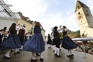 marillenfeste, marillenfest, wachauer marille, spitzer marillenkirtag, spitz, tanz