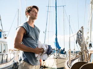 midnight sun, patrick schwarzenegger, charlie, hafen