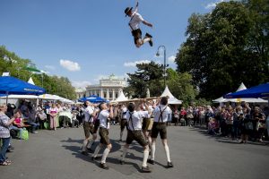 waldviertelpur – Waldviertler Feierlaune am Wiener Rathausplatz