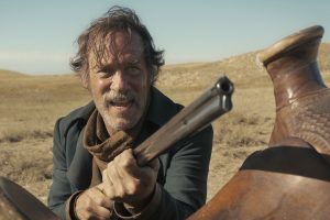 the ballad of buster scruggs, kritik, review, mister arthur, gewehr, sattel