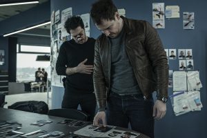Dogs of Berlin – Kritik: Klischeehaft, brutal & mitreißend!