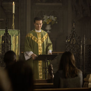 andrew scott, fleabag, priester, zölibat