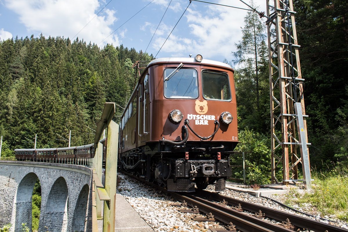 Ötscherbär: Gewinn Fahrt für 2 mit ältester Schmalspur-E-Lok der Welt