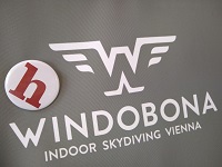 logos, helden der freizeit, windobona indoor skydiving vienna