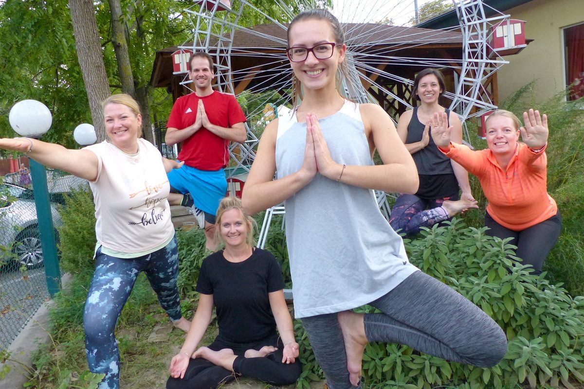Yoga im Prater im Test: Ein Ort der Ruhe am Rummelplatz