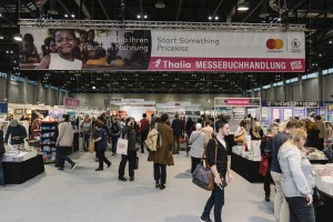 Bücher, Stände, Buch Wien, Messe, Event, Buchmesse, Menschenmenge