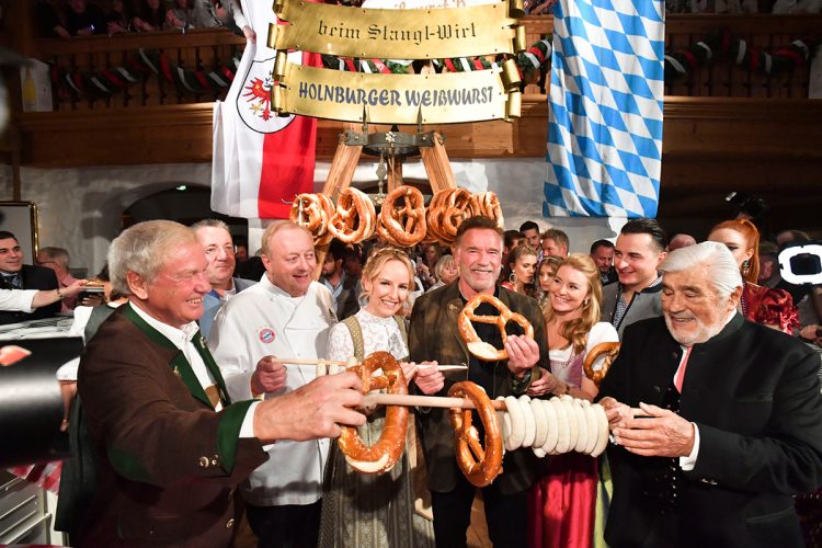 Kitzbühel Partys 2020: Promis, Schnitzel & singende Ski-Stars