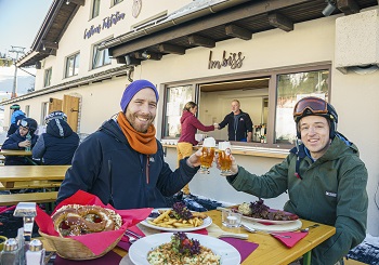 gasthaus talstation hochkar, essen, imbiss, gulasch, schnitzel, käsespätzle, bier