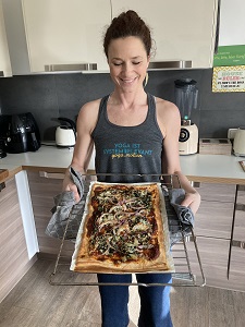 Sandra König, Mangold-Pizza mit Eichblattsalat