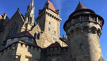 kreuzenstein, burg, ausflugsziel, wien umgebung, tagesausflug, mittelalter, sammlung,