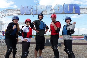 Das Team der Helden der Freizeit beim Wipeout Austria