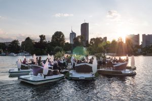 Floating Concerts: Per Insel-Boot Alte Donau Konzerte erleben!
