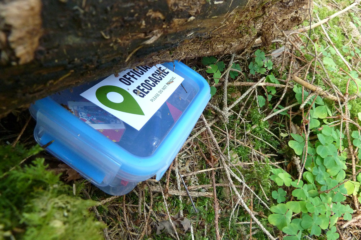 Geocaching Guide: Was Anfänger zur Schatzsuche 2.0 wissen müssen