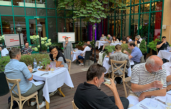 handwerk restaurant, biergarten, beer battle