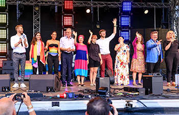 kundgebung, rathausplatz, regenbogenparade