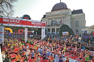 Start und Ziel beim Graz Marathon vor der Oper