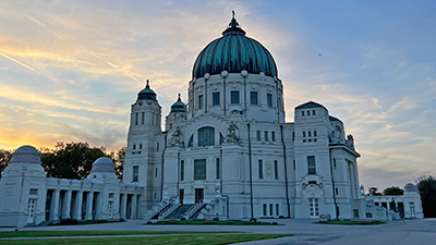 zentralfriedhof fuehrung, friedhofskirche, wien