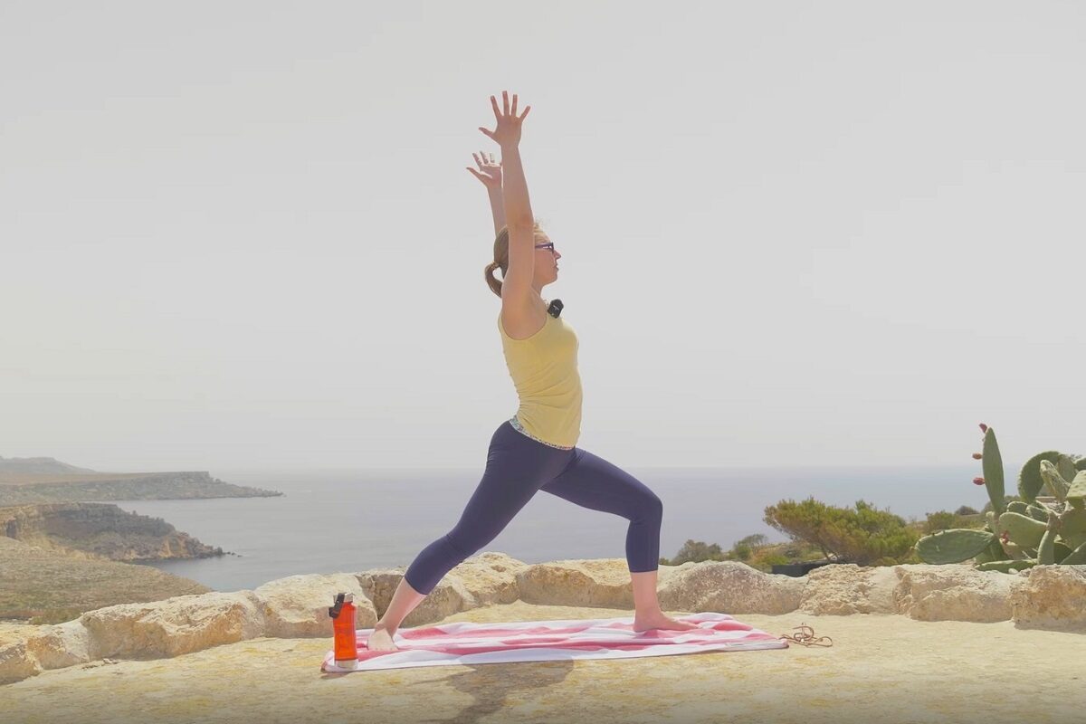Vinyasa Yoga: Mit Atmung & Bewegung zum Flow