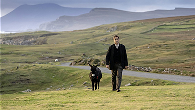 Colin Farell als Padraigh auf der Insel.