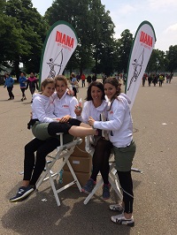 Vier Damen mit DIANA Produkten beim Österreichischen Frauenlauf