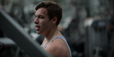 Schwarzeneggers Sohn Joseph beim Trainieren im Gym
