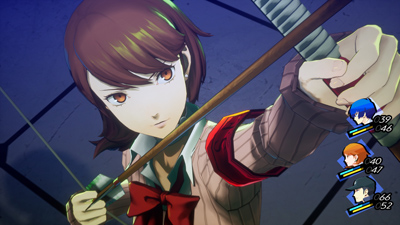 Eine Protagonistin in Persona 3 zielt mit Pfeil und Bogen