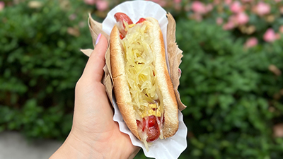 Hot Dog mit Sauerkraut