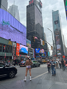 Naked Cowboy am Times Square in New York