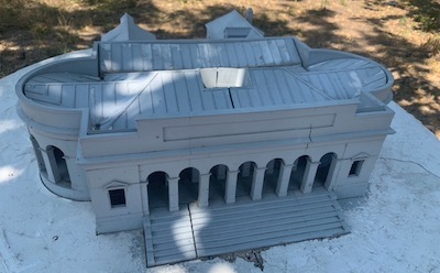 3D-Modell eines klassizistischen Schlösschens mit einer Säulenvorhallte.