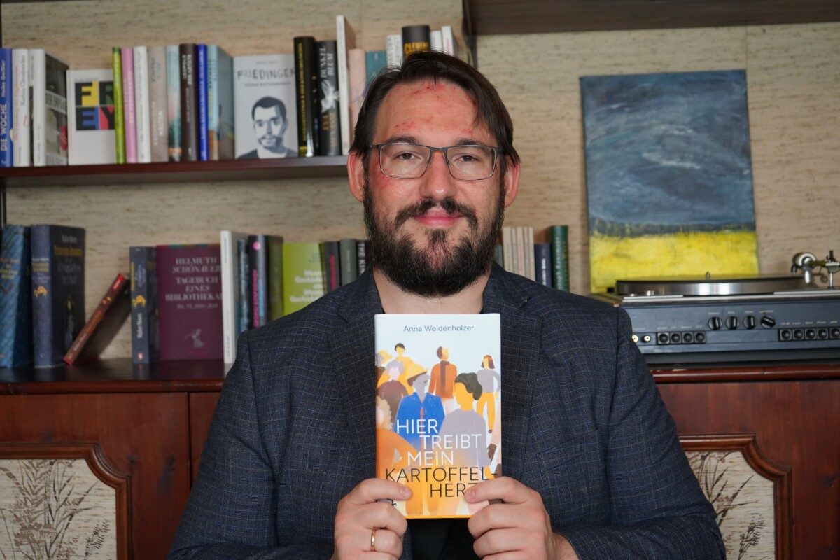 Hier treibt mein Kartoffelherz von Anna Weidenholzer – Peters Buchtipp