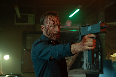 Bob Odenkirk in Nobody 2 schießt mal wieder die Bösen nieder