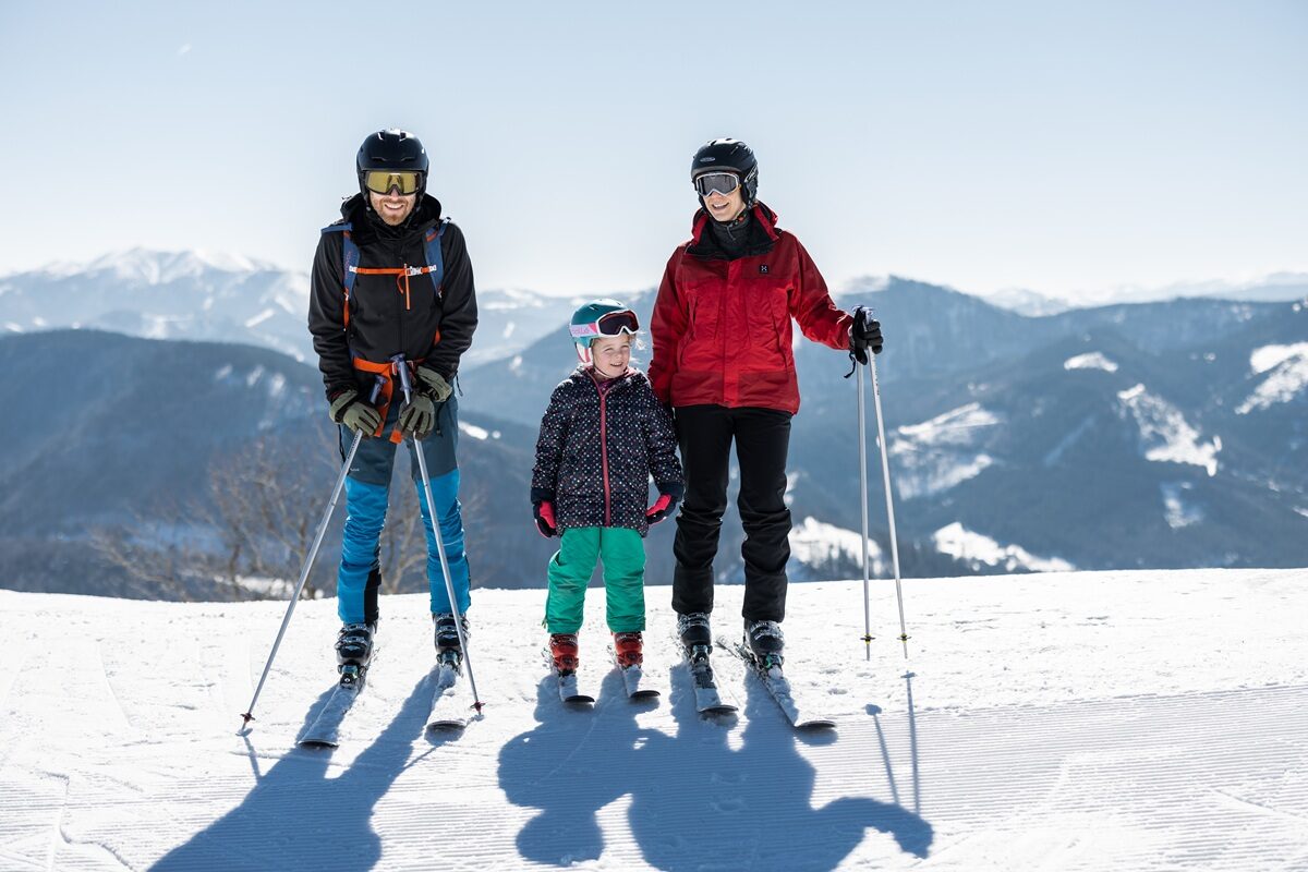 NÖ Bergerlebnispass: Saisonkarte für 10 Top-Skigebiete gewinnen & Aktionen