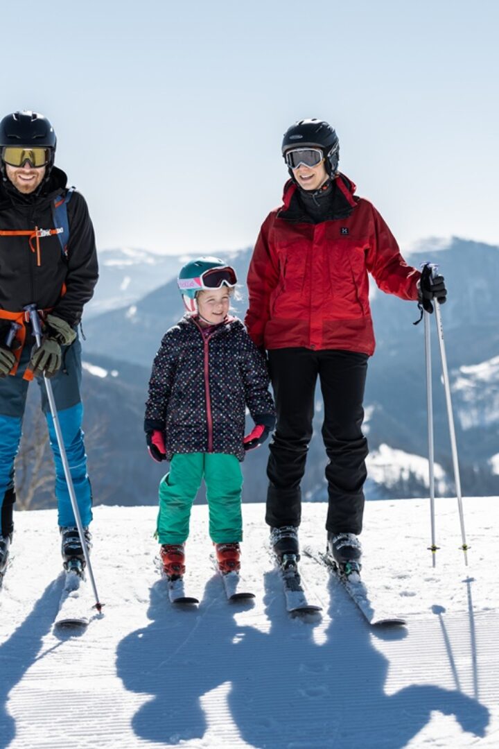 NÖ Bergerlebnispass: Saisonkarte für 10 Top-Skigebiete gewinnen & Aktionen