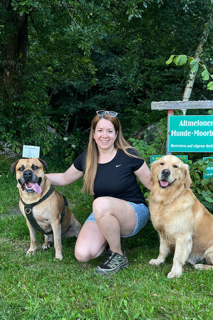 Altmelon im Waldviertel: Hunde-Moorbad und Felsriesen