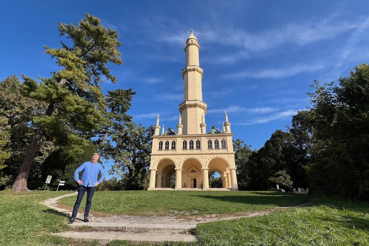 Lednice: Fürstlicher Riesenpark mit orientalischem Touch