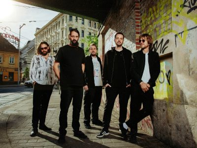 Bandporträtfoto von TAUSEND ROSEN