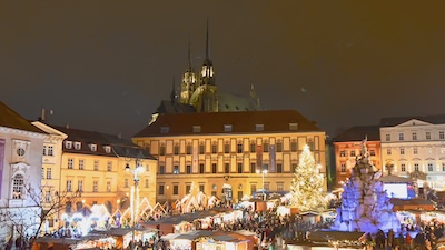 Der Weihnachtsmarkt am Zelný trh, Krautmarkt in Brünn / Brno. 