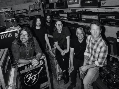 S/w Bild der Band Foo Fighters