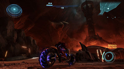 Samus auf dem Bike Viola steht vor einem riesigen Lavaturm