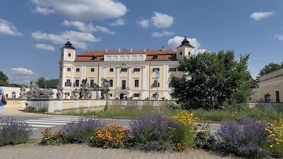 Aussenansicht von Schloss Milotice.
