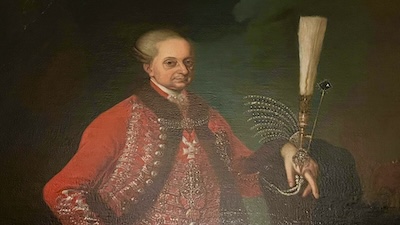 Porträt von Nikolaus I. Joseph Esterházy de Galantha, der "Prachliebende" in der Uniform seines ungarischen Infanterieregiments, mit dem Abzeichen des Militärordens Maria Theresia (um 1770).