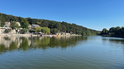 Tómalom fürdő bei Sopron, Gesamtansicht des Teichs.