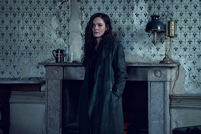 . Rebecca Ferguson hat als die mysteriöse Kaulo ihre ganze eigenen Intrigen am Laufen - Peaky Blinders: The Immortal Man © Netflix