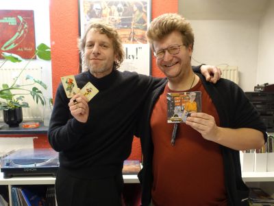 Sänger Voodoo Jürgens und Redakteur Patrick Meerwald