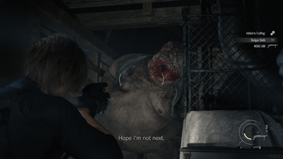 Leon zielt auf einen übergroßen Bossgegner mit einer Schrotflinte