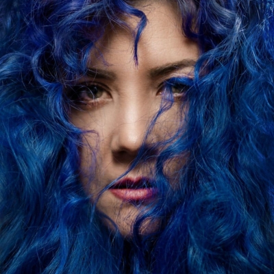 Totale von Sängerin und Produzentin PAENDA