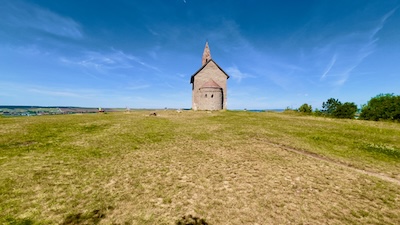 Die romanische Kirche von Dražovce, Nitra